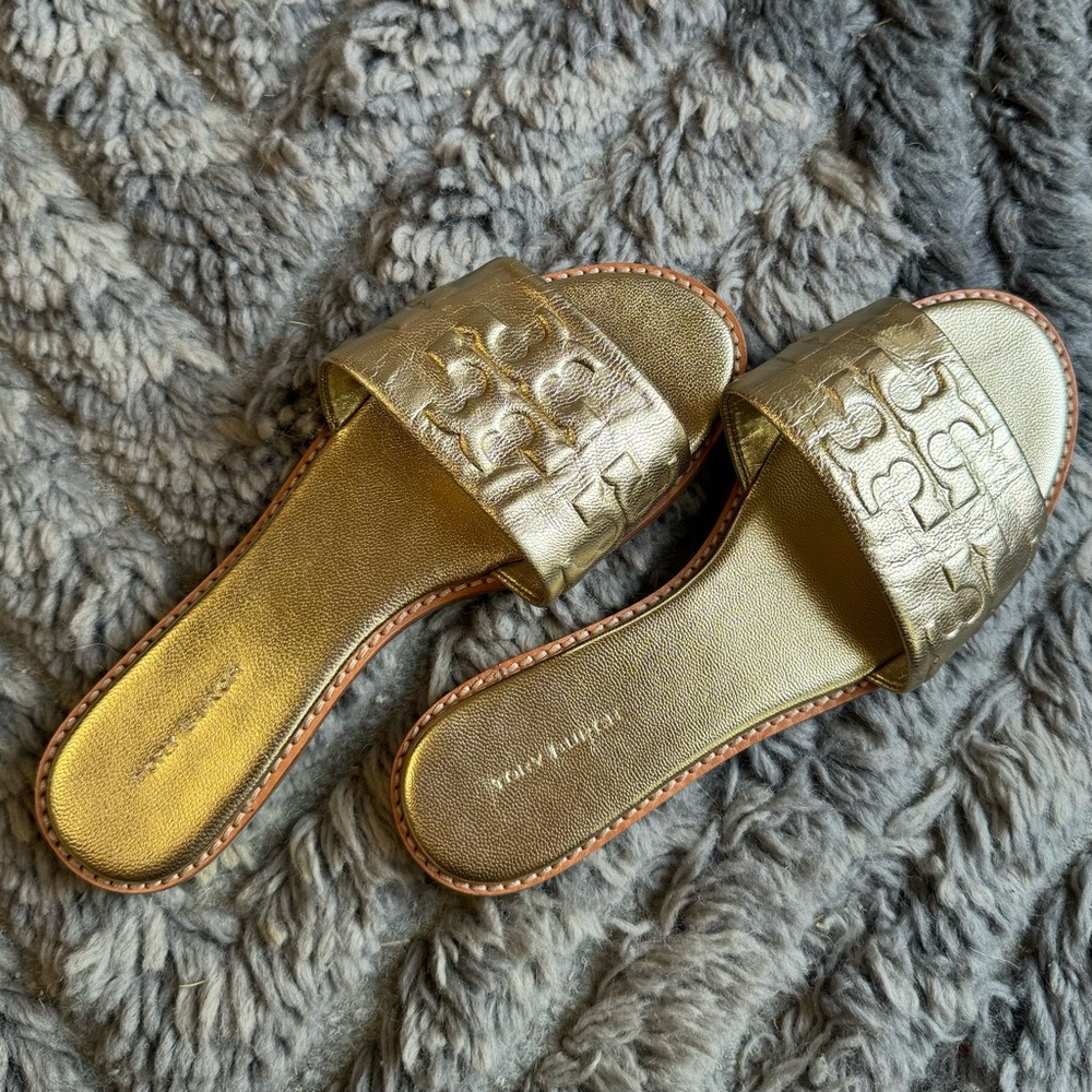 Tory Burch Gold Sandals Size 7.5